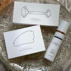 DRMTLGY Skincare Set with White Facial Roller and Obsidian Gua Sha
